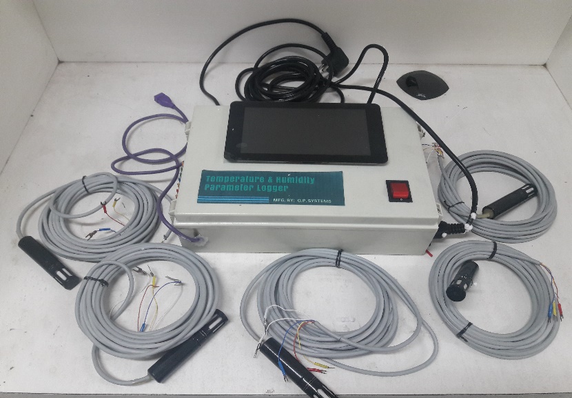 Humidity and temperature apparatus